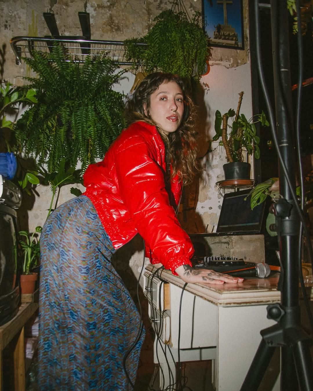 Nini Ana, cantora, compositora, seletora, pesquisadora musical e produtora cultural - foto divulgação