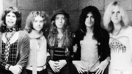 Aerosmith Azylo Hotel