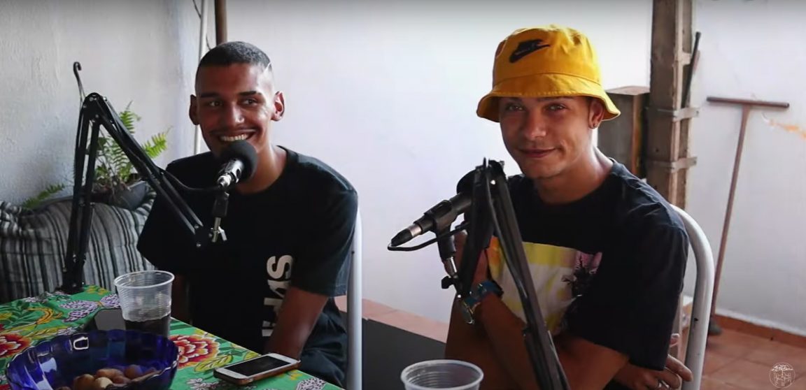 Vozes da Comunidade entrevista MC Teseu e MC VH